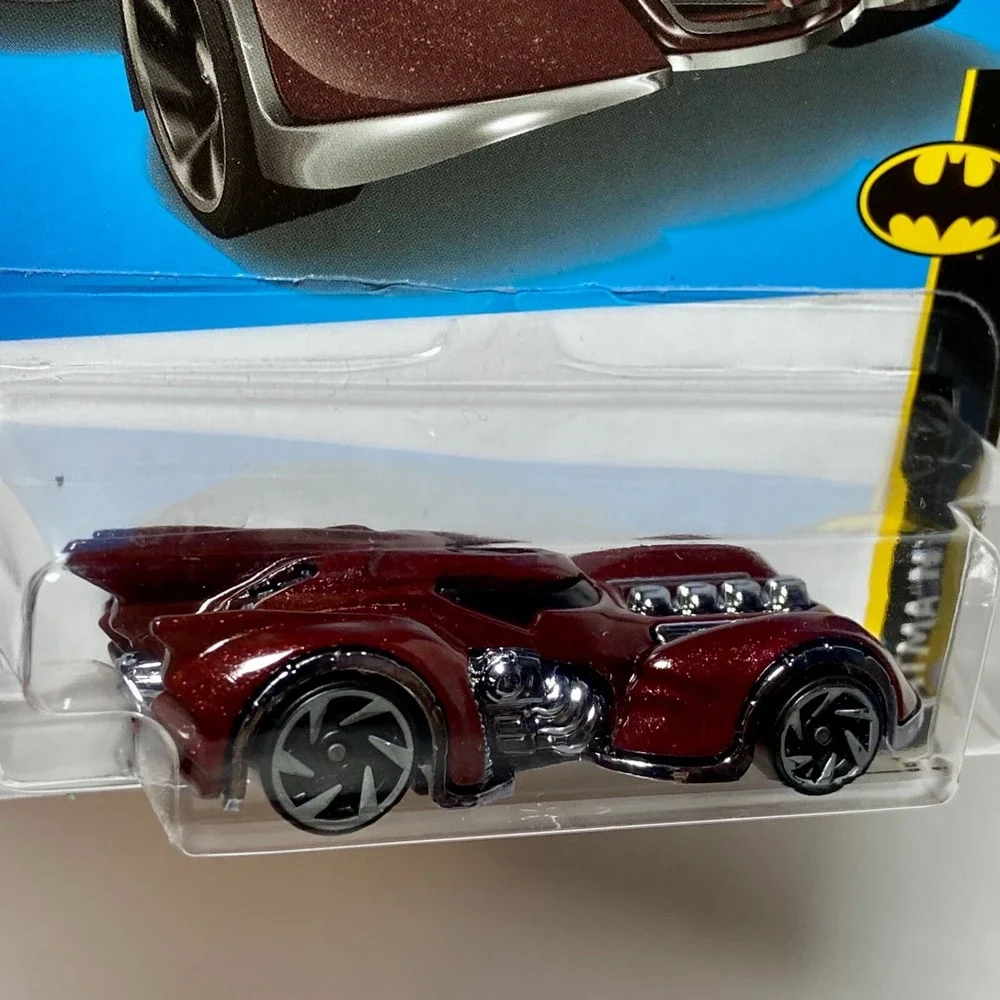 Hot‎ Wheels Batman Arkham Asylum Batmobile 32/250 Batman 2/5 Brown 1:64 NIP 2022
